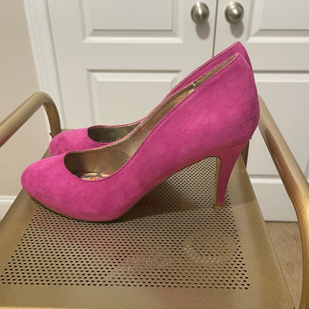 Madden Girl. Suede. Hot pink.